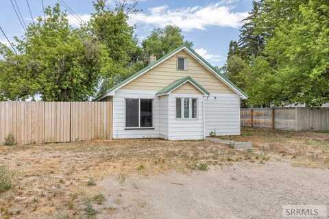 1490 Albany Street, Idaho Falls, ID 83402