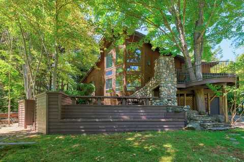 4489 Averill Drive, Grants Pass, OR 97526