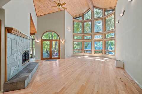 4489 Averill Drive, Grants Pass, OR 97526