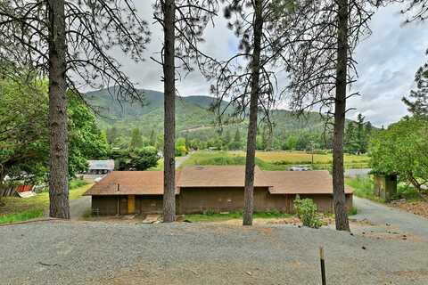 8401 Rogue River Highway, Grants Pass, OR 97527