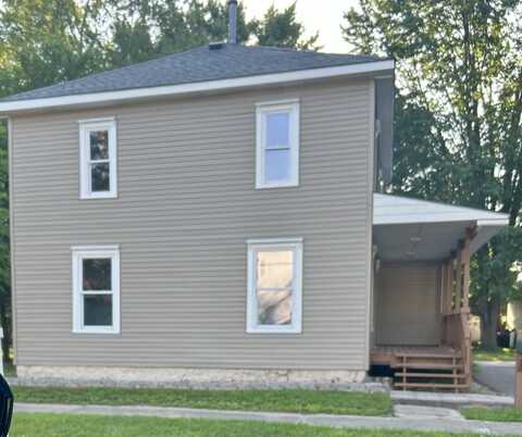 317 S Clark, Chesaning, MI 48616