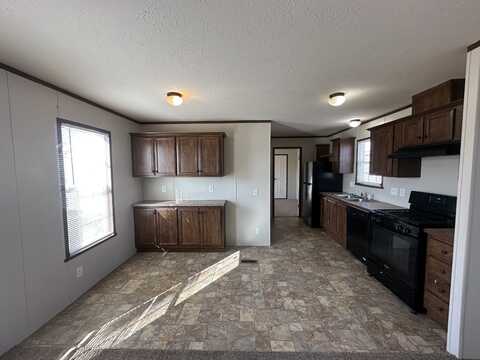144 North Lafayette, Warren, MI 48091