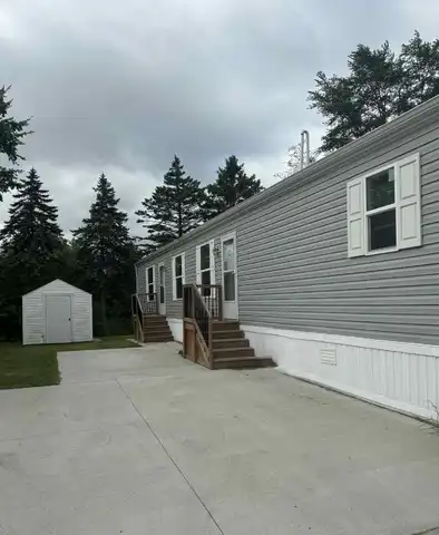 6119 Robert Circle Lot #266, Ypsilanti, MI 48197