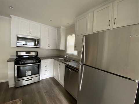 13518 Pinewood Drive, Grand Haven, MI 49417