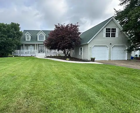12 Persimmon Lane, Loogootee, IN 47553
