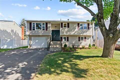 17 Auburn Avenue, Johnston, RI 02919