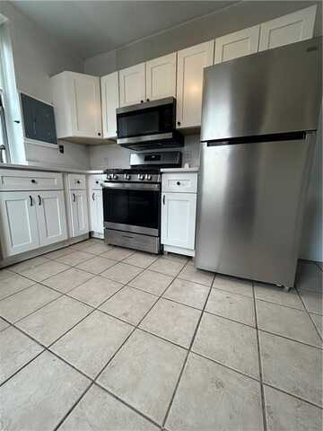 374 thames Street, Newport, RI 02840