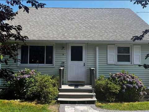 16 Green Acres Drive, Narragansett, RI 02882