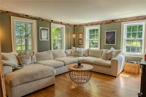6 Limerock Road, Smithfield, RI 02917