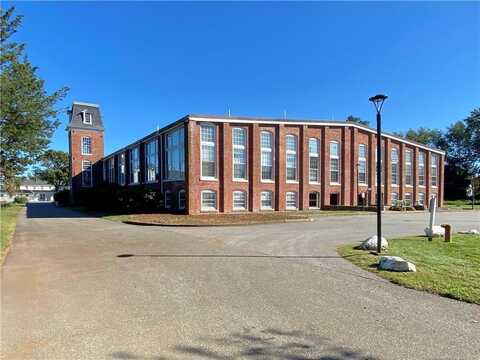 40 Web Avenue, North Kingstown, RI 02852