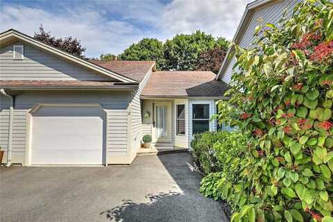 12 Valley Lane, Portsmouth, RI 02871