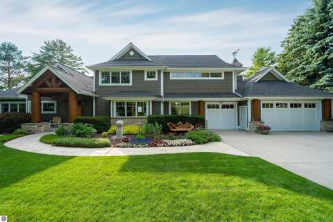 400 S Stony Point Road, Suttons Bay, MI 49682
