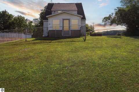 31 E Jackson Road, Saint Louis, MI 48880