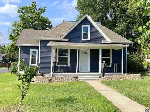 110 W Shawnee ST, Paola, KS 66071