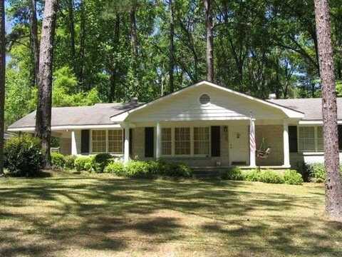 205 Tuxedo Dr., Thomasville, GA 31792