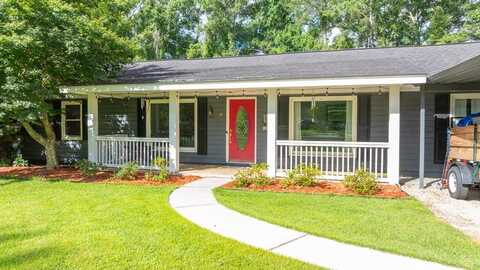24 Forrest Hills Dr, Thomasville, GA 31792