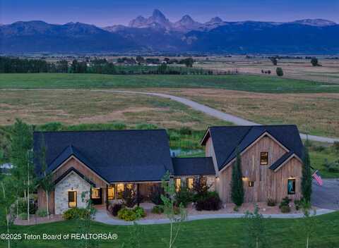 4742 HEADS UP Road, Tetonia, ID 83452