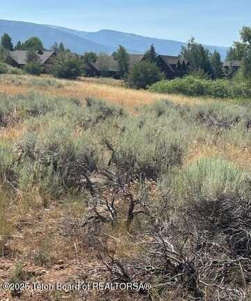 1121 Rainbow Loop, Driggs, ID 83422