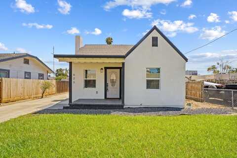 625 E Kern Avenue, Tulare, CA 93274