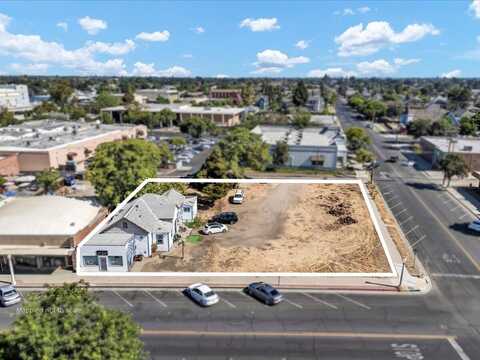 128 E Eighth Street, Hanford, CA 93230