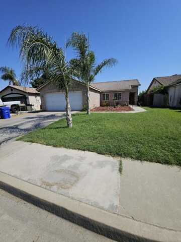 1573 W River Avenue, Porterville, CA 93257
