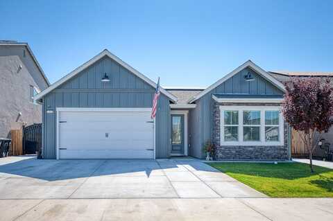 1310 S Palm Street, Visalia, CA 93292