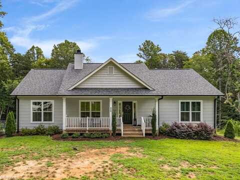 826 Country Lane, Pelham, NC 27311
