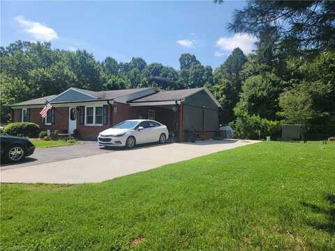 2166 NC Highway 65 E, Walnut Cove, NC 27052