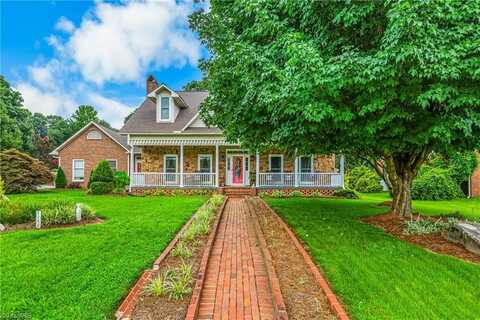 816 Wood Dale Drive, Kernersville, NC 27284