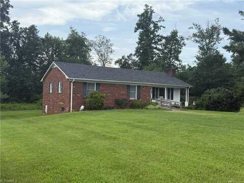 2476 Christian Home Church Road, Traphill, NC 28685