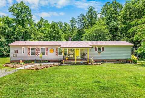 1174 Byrds Curve Road, Elkin, NC 28621
