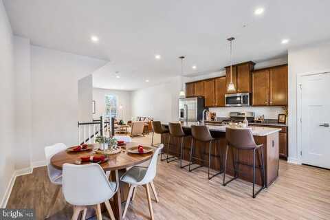 19807 COMMUNITY TERRACE, MONTGOMERY VILLAGE, MD 20886