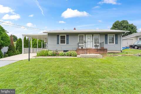 502 LINCOLN DRIVE, MARTINSBURG, WV 25401