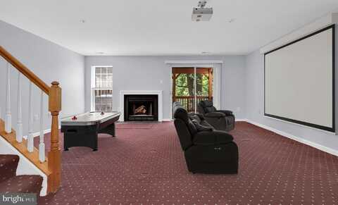 210 TWELVE OAKS DRIVE, GAITHERSBURG, MD 20878