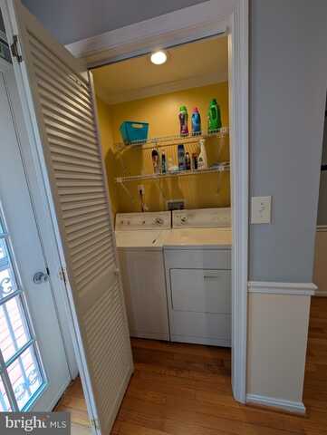 6715 MCKELDIN DRIVE, SUITLAND, MD 20746