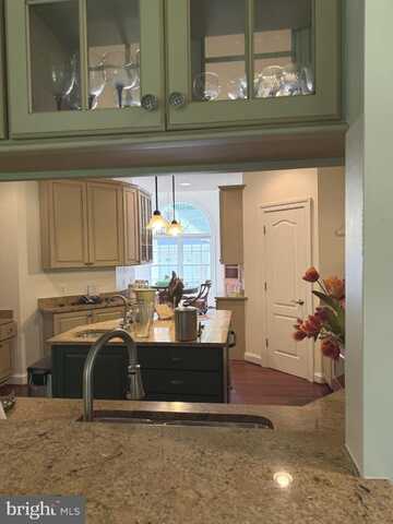 10408 MARBURY ROAD, OAKTON, VA 22124