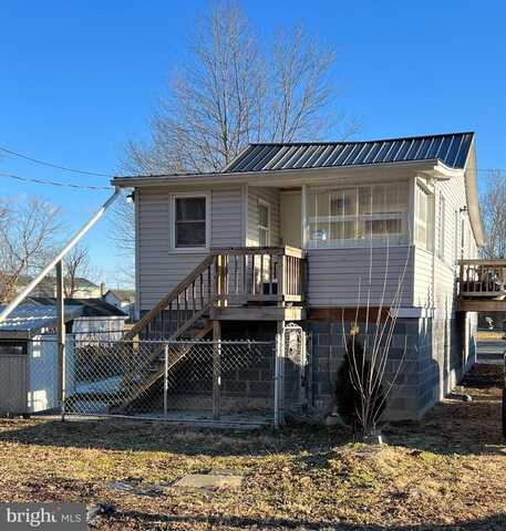 756 MICKEY INN LANE, CHAMBERSBURG, PA 17202
