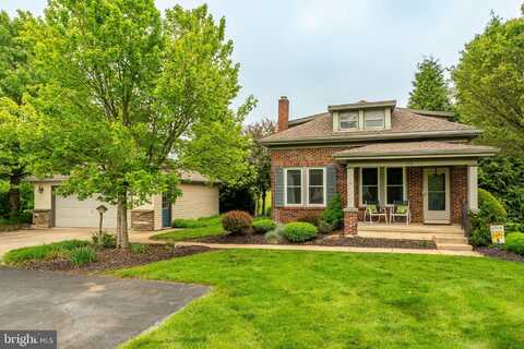 190 W MAIN STREET, REINHOLDS, PA 17569