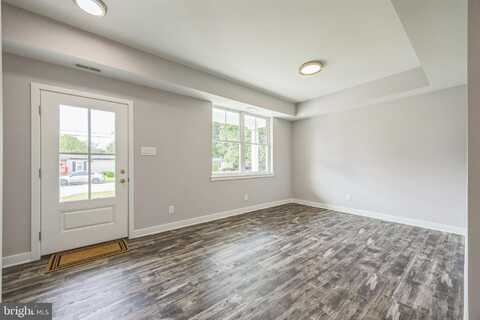 31 N MILLER AVENUE, CARNEYS POINT, NJ 08069