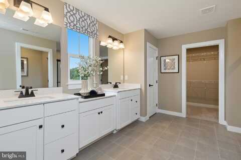 1504 CARACAS BOULEVARD, MARTINSBURG, WV 25403