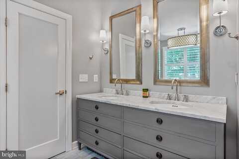 47643 RHYOLITE PLACE, STERLING, VA 20165