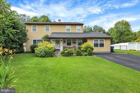 28 MATTHEW DRIVE, READING, PA 19608
