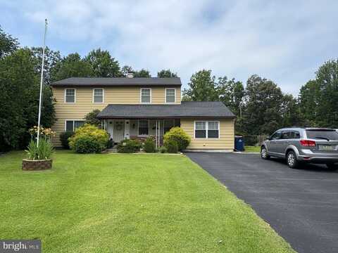 28 MATTHEW DRIVE, READING, PA 19608