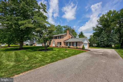 1005 GLENEAGLES DRIVE, YORK, PA 17404