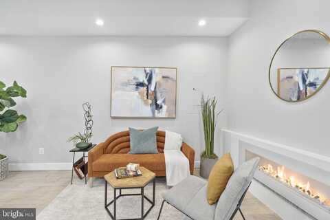 711 15TH STREET NE, WASHINGTON, DC 20002