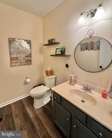 1142 DAY STAR DRIVE, HARRISBURG, PA 17111