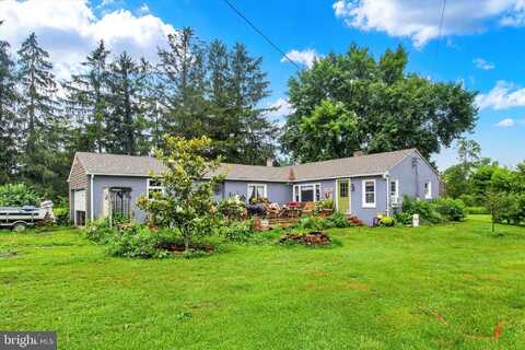 300 MUD RUN ROAD, YORK SPRINGS, PA 17372