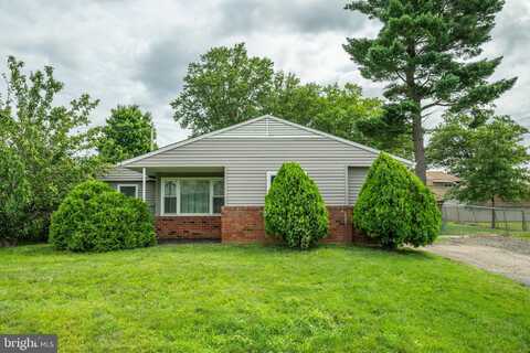 40 BITTERSWEET ROAD, LEVITTOWN, PA 19057