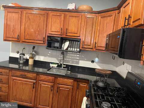52 E SEYMOUR STREET, PHILADELPHIA, PA 19144