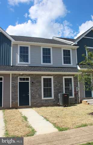 23 KIERNAN AVENUE, HELLERTOWN, PA 18055